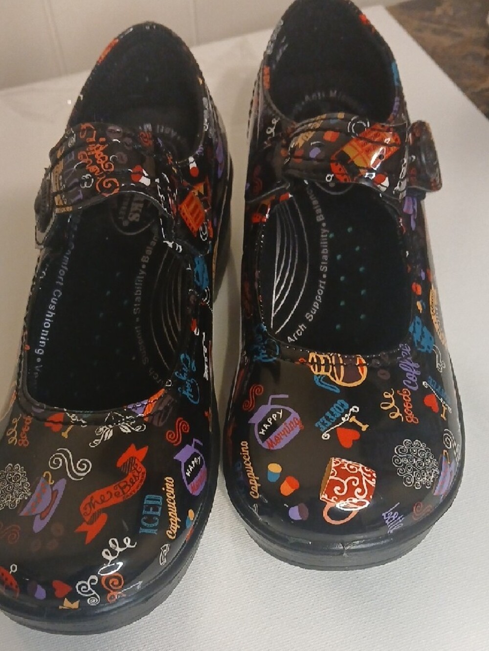 Easy Street Women's Black Patterned Mary Jane Comfort Shoes